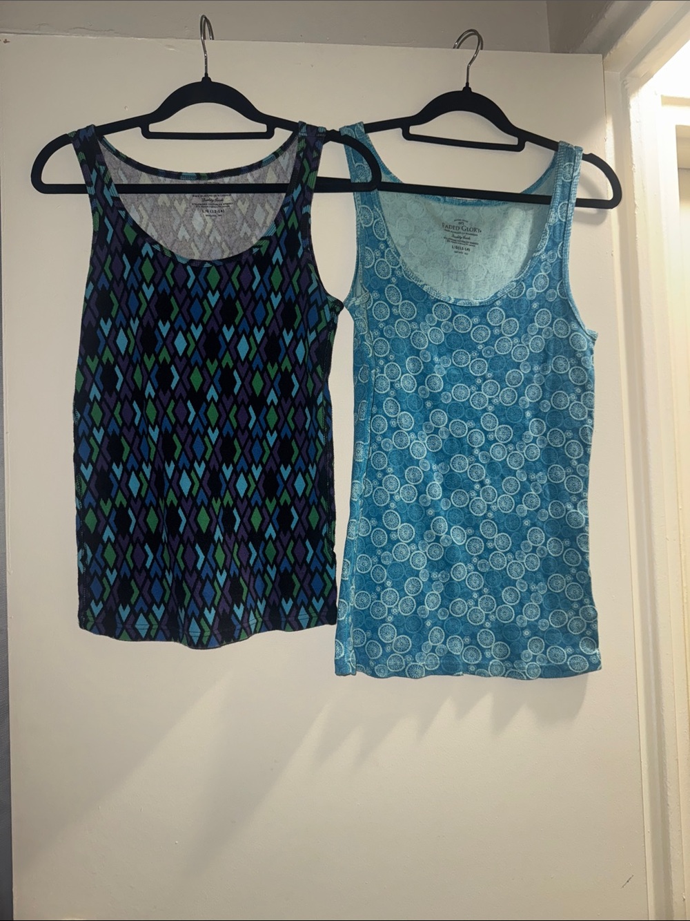 Faded Glory Women’s Tank Top Bundle Size Large Blue Printed Sleeveless Tops